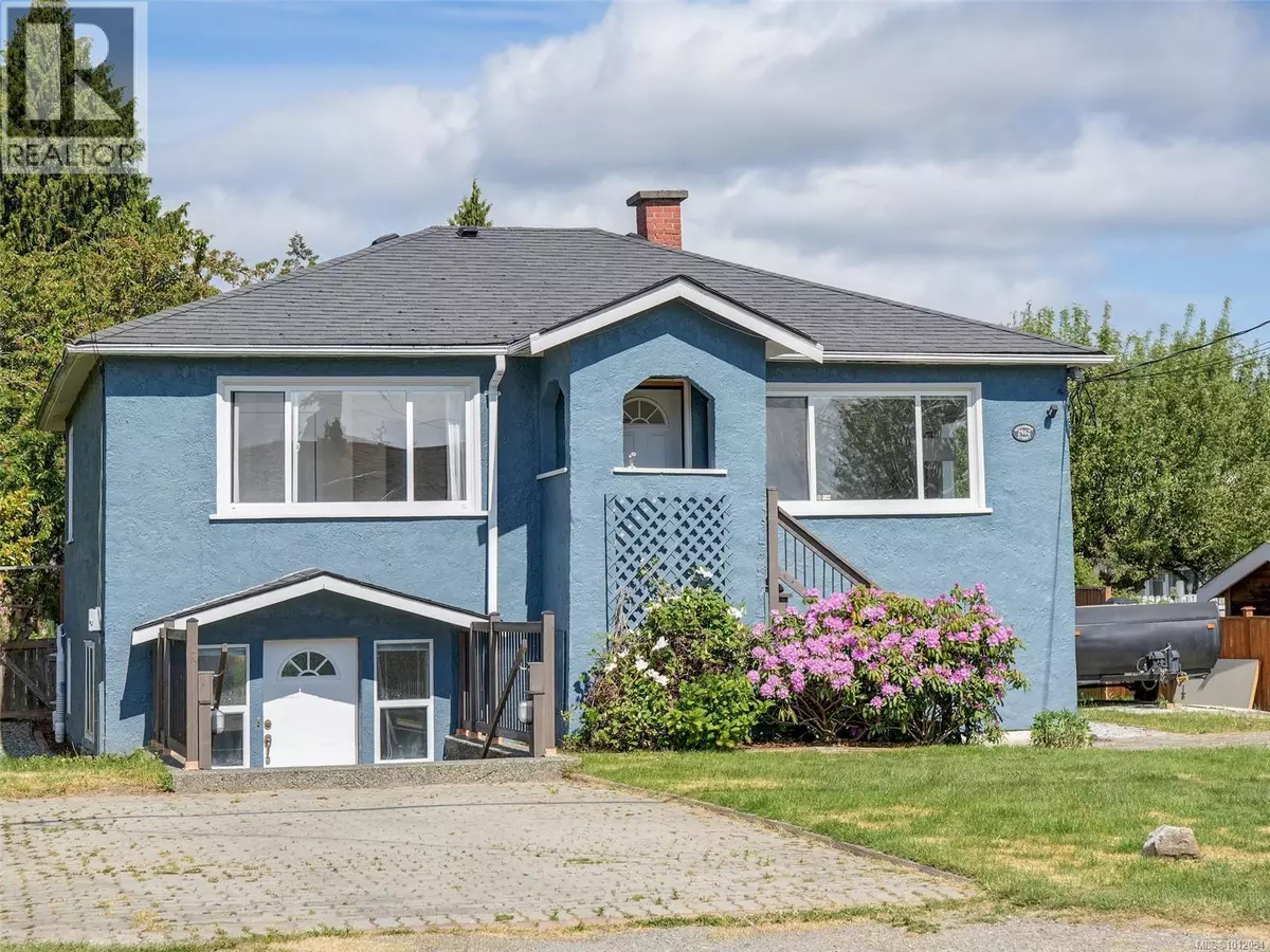 Saanich, BC V9A1X3,2962 Millgrove St