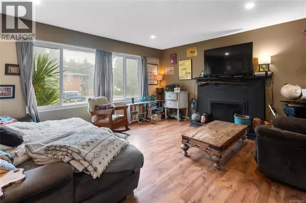 Ucluelet, BC V0R3A0,1550 Larch Rd