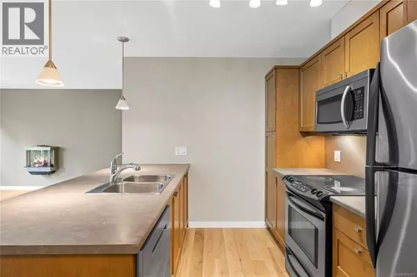 Nanaimo, BC V9R2X9,555 Franklyn ST #209