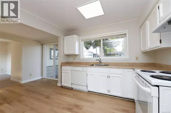 Courtenay, BC V9N1Y9,577 17th St