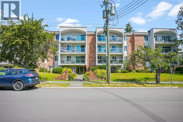 1040 Rockland AVE #202, Victoria, BC V8V3H5