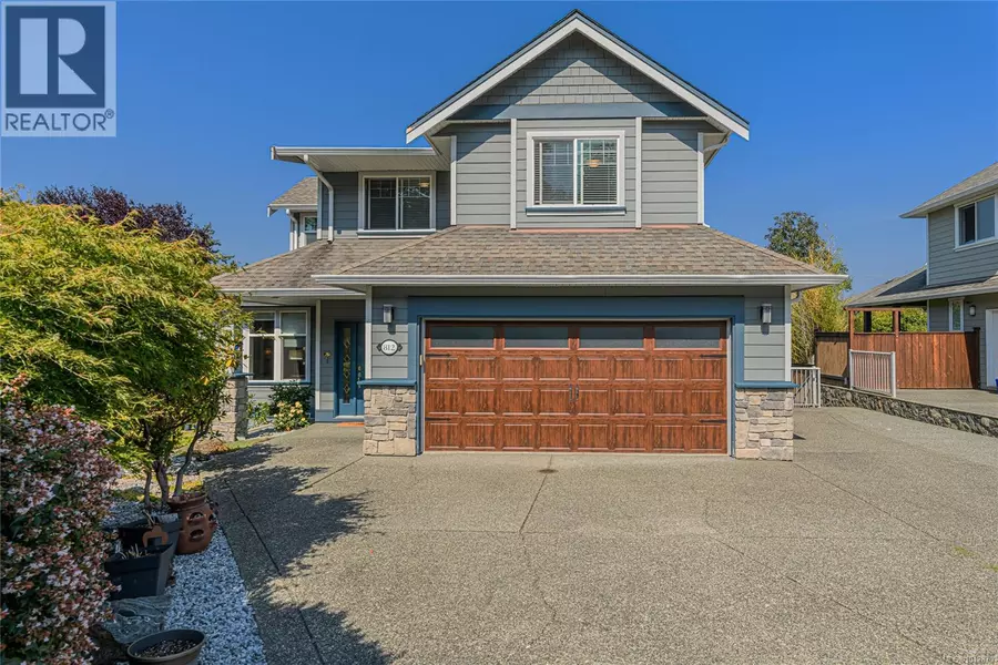812 Rogers Close, Saanich, BC V8X5L5