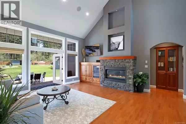 Courtenay, BC V9J1T4,2495 Graham Rd