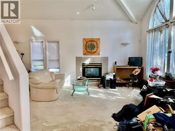 Campbell River, BC V9W7Y5,632 Cambridge Dr