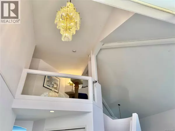 Campbell River, BC V9W7Y5,632 Cambridge Dr