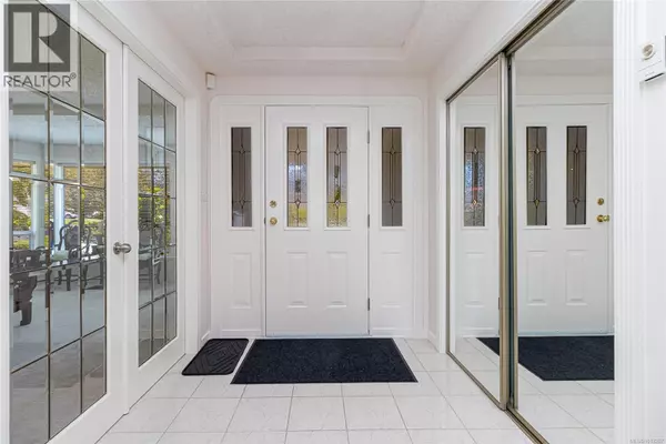 Saanich, BC V8Y3E6,772 Wesley Crt