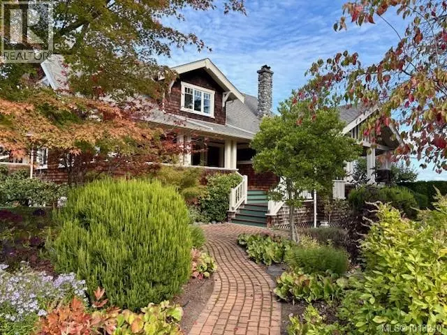 Central Saanich, BC V8M1V8,1974 Hovey Rd