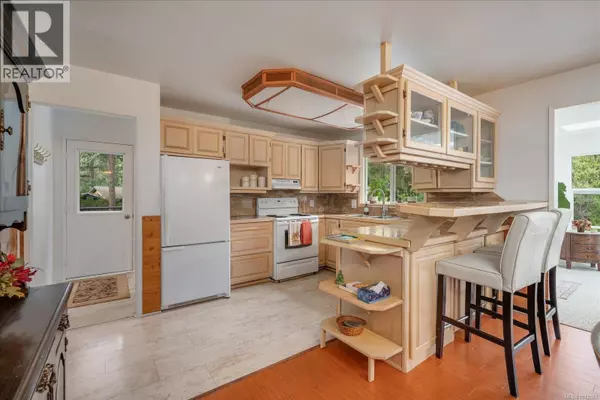 Nanaimo, BC V9T5R9,6650 Green Acres Way