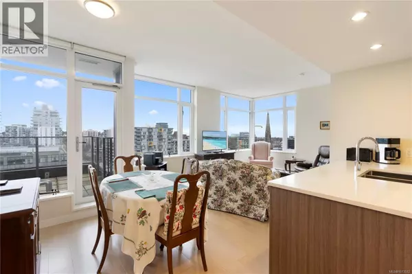 Victoria, BC V8W0C8,728 Yates ST #1404