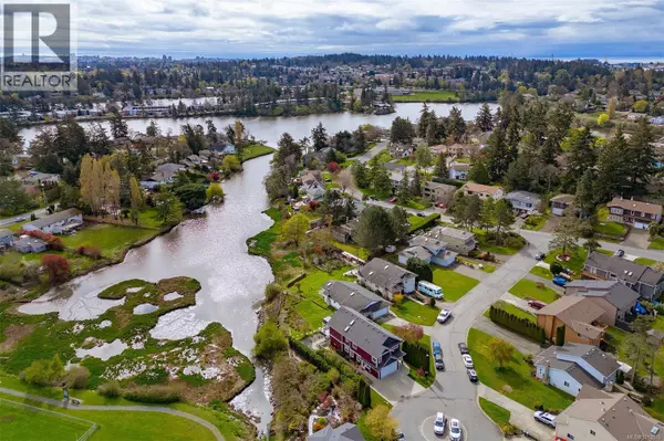 View Royal, BC V9B5E1,164 White Pine Rd