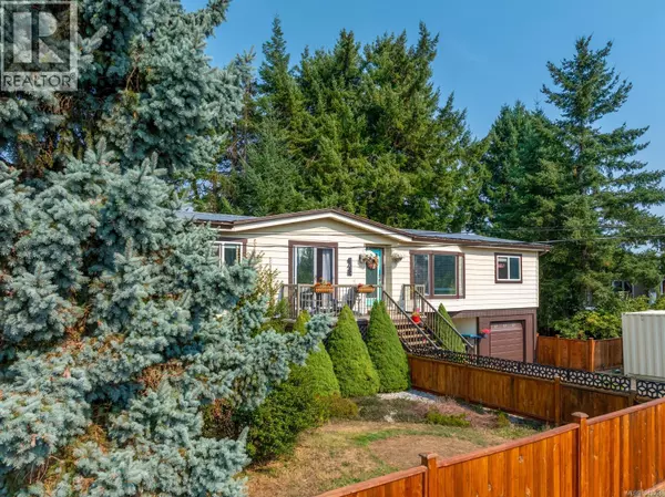 4738 Oakridge Dr, Courtenay, BC V9N6A8