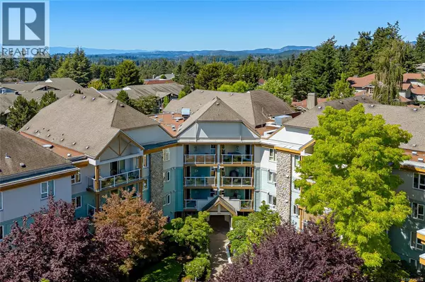 Saanich, BC V8Z7J1,494 Marsett PL #211