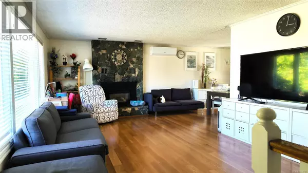 Nanaimo, BC V9V1A4,6413 Southampton Rd