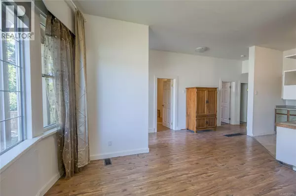 Nanaimo, BC V9R2H1,415 Machleary St