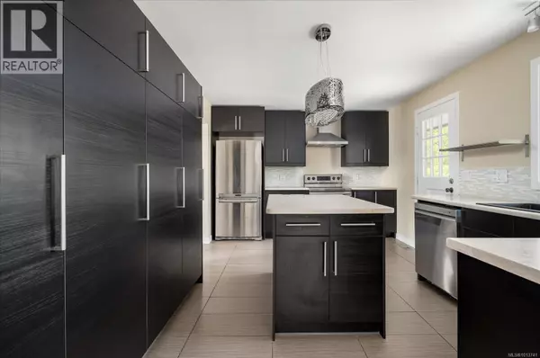 Nanaimo, BC V9V1G7,5450 Oceanview Terr