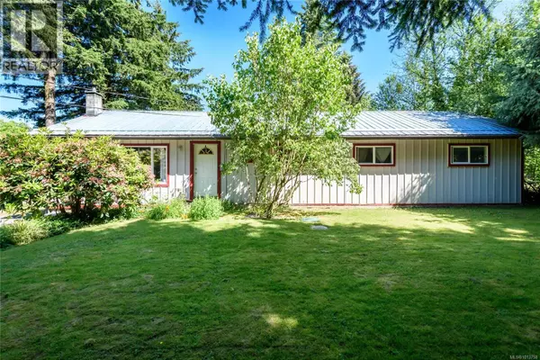 2030 Black Creek Rd, Black Creek, BC V9J1G5