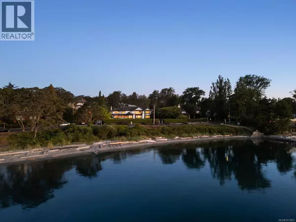 Oak Bay, BC V8R6H8,1580 Beach Dr