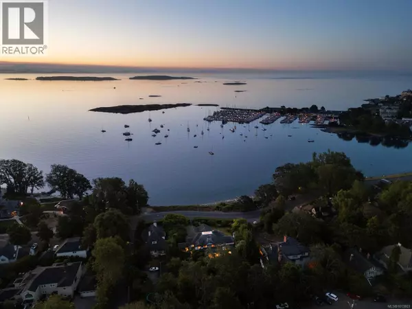 Oak Bay, BC V8R6H8,1580 Beach Dr