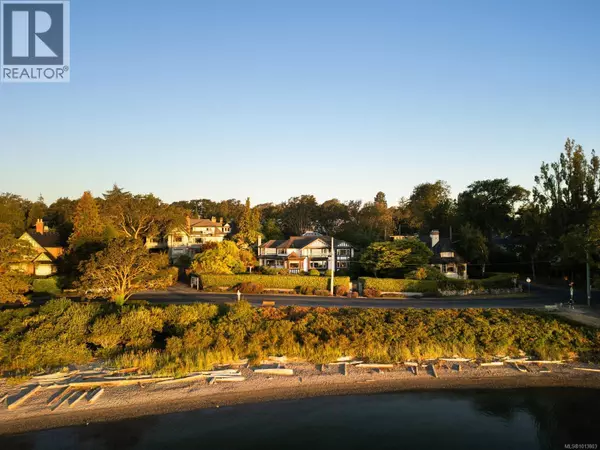 Oak Bay, BC V8R6H8,1580 Beach Dr