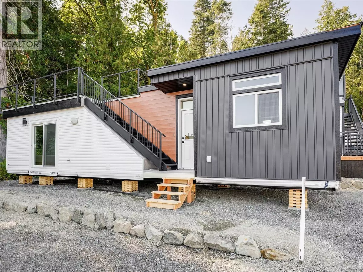 Central Saanich, BC V8M0C3,747 Old Place RD #431