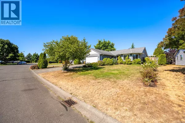Courtenay, BC V9N8M1,1831 Mallard Dr