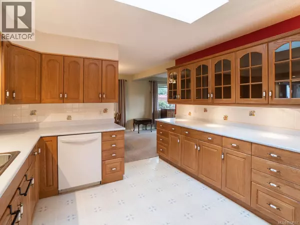 Nanaimo, BC V9T5M4,5515 Turner Rd