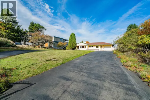 Qualicum Beach, BC V9K1G8,441 Memorial Ave