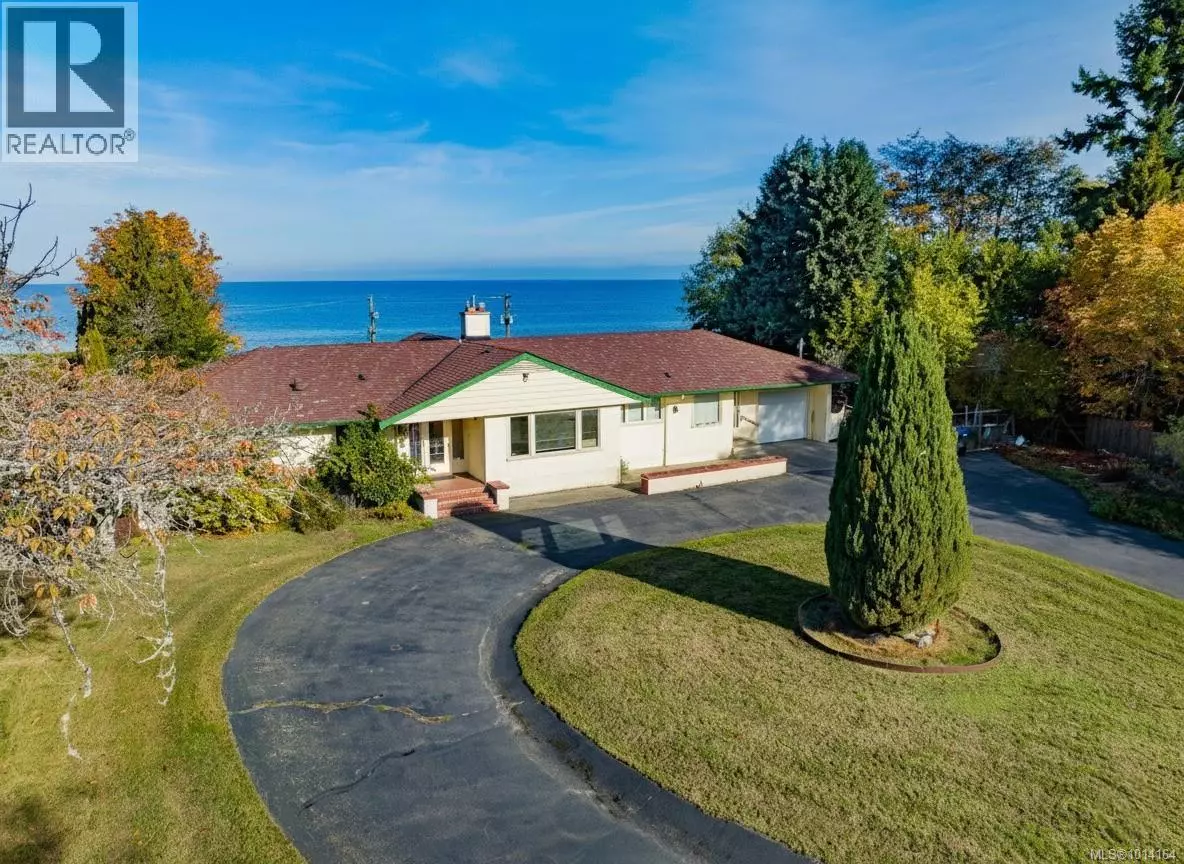 Qualicum Beach, BC V9K1G8,441 Memorial Ave