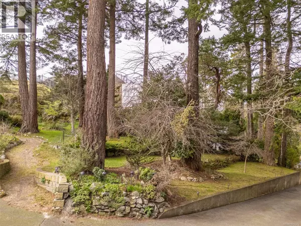 Oak Bay, BC V8S2K8,Lot 1 Sylvan Lane