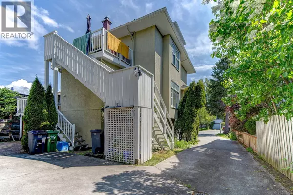 Victoria, BC V8S3H5,156 Joseph St