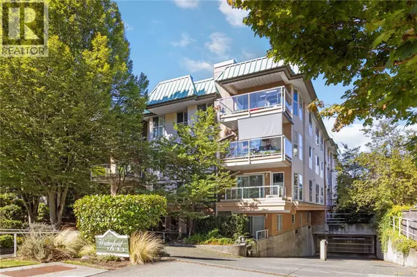1710 Fort ST #302, Victoria, BC V8R1J2