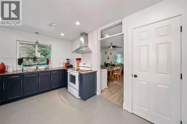 Colwood, BC V9B5N7,798 Cecil Blogg Dr