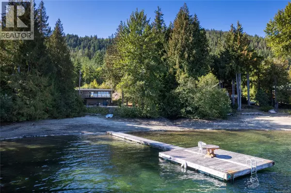 2180 South Lake Rd, Qualicum Beach, BC V9K2L7