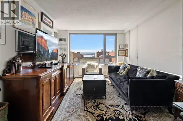 Victoria, BC V8W1C7,608 Broughton ST #504