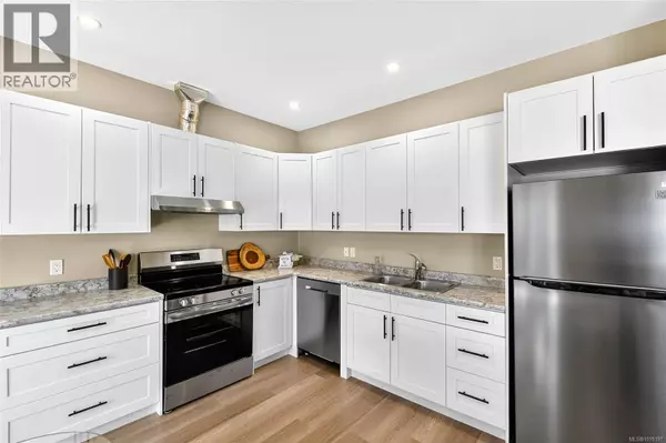 Port Alberni, BC V9Y8E6,5535 Woodland CRES East #106