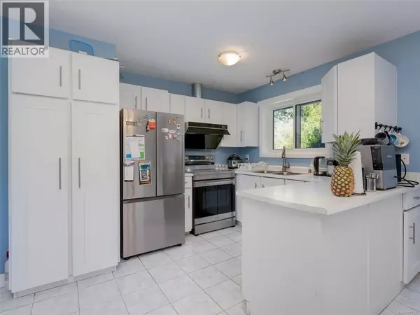 Colwood, BC V9C3T2,3343 Brenda Lane