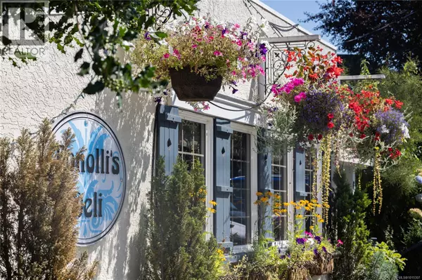 Central Saanich, BC V8M1Y3,7057 Central Saanich RD #A