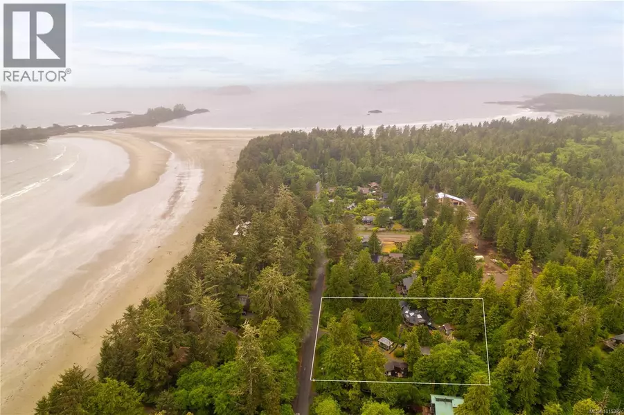 1364 Chesterman Beach Rd, Tofino, BC V0R2Z0