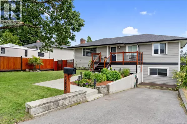 3235 Admirals Rd, Saanich, BC V8Z4N4