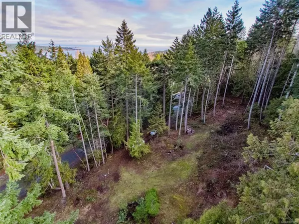 Lantzville, BC V0R2H0,8439 Lisa Lane