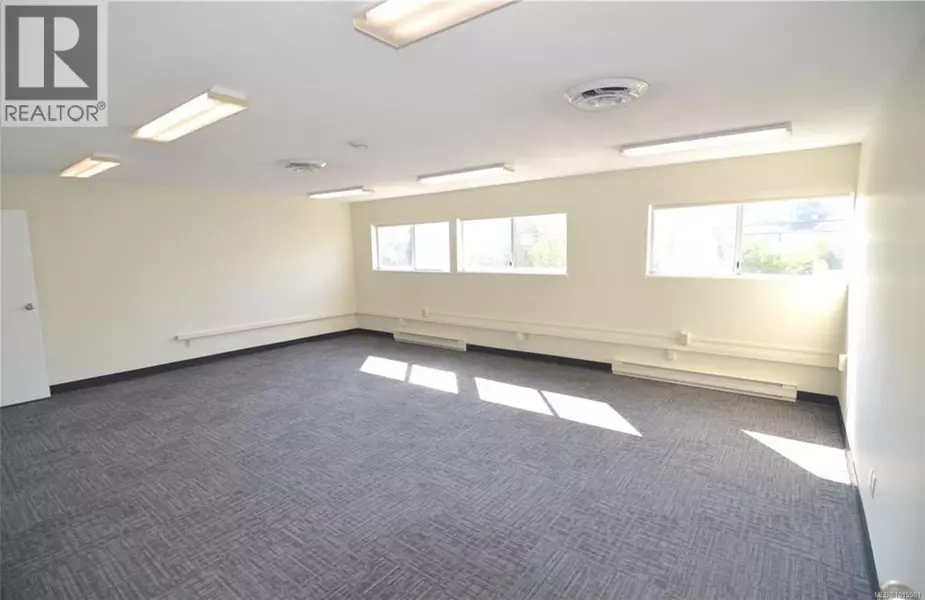 1806 Vancouver St, Victoria, BC V8T5E3