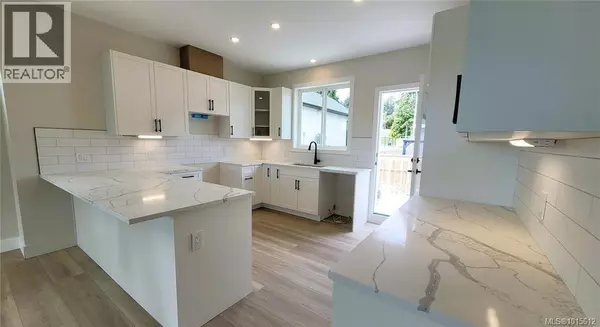 Central Saanich, BC V8M1Y3,7072 Central Saanich Rd