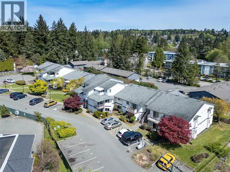 146 Back RD #206, Courtenay, BC V9N3W6