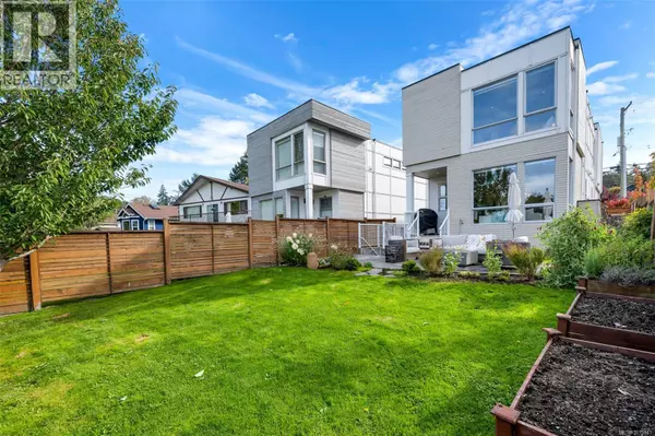 Esquimalt, BC V9A4P7,1040 Colville Rd