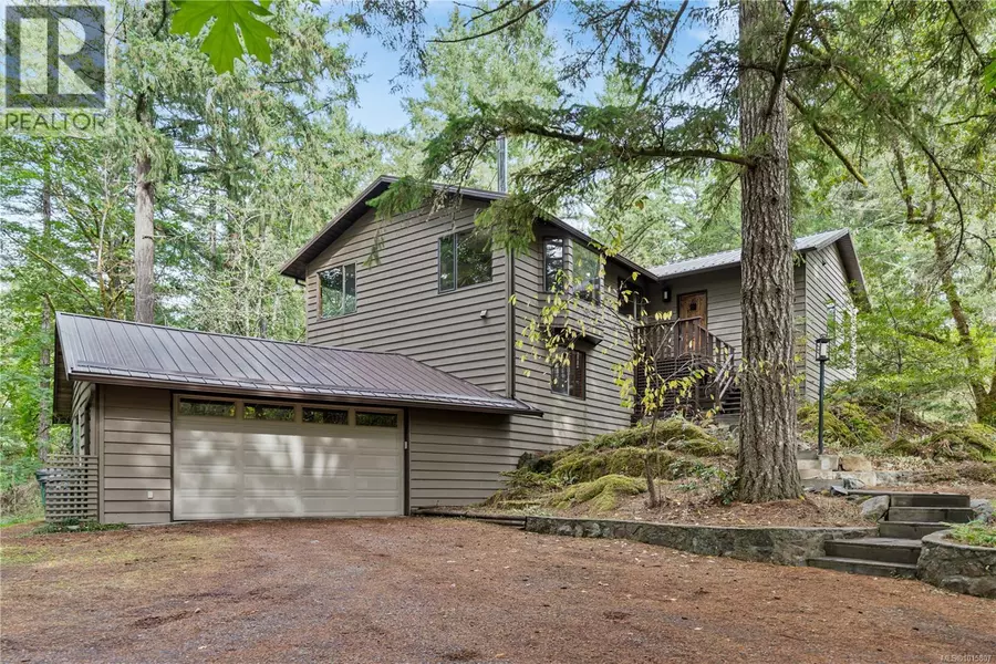 100 Viaduct Ave W, Saanich, BC V9E1J3