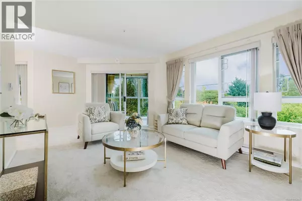 Saanich, BC V8P5T7,1521 Church AVE #305