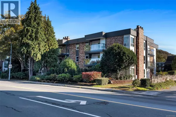 1725 Cedar Hill Cross RD #206, Saanich, BC V8P2P8