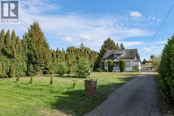 Courtenay, BC V9N2E9,1360 Cumberland Rd