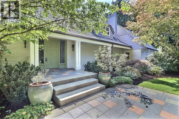 3977 Lexington Ave, Saanich, BC V8N3Z5