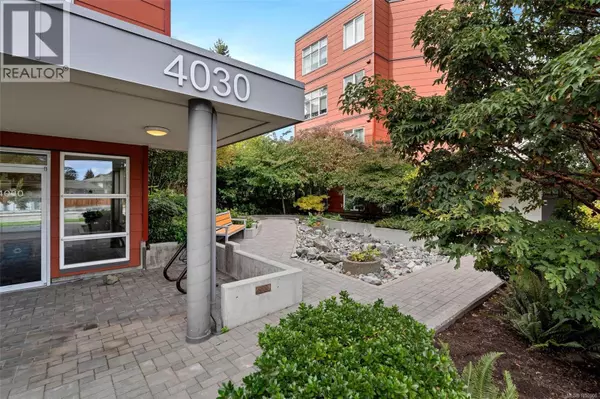 Saanich, BC V8X2E9,4030 Borden ST #203